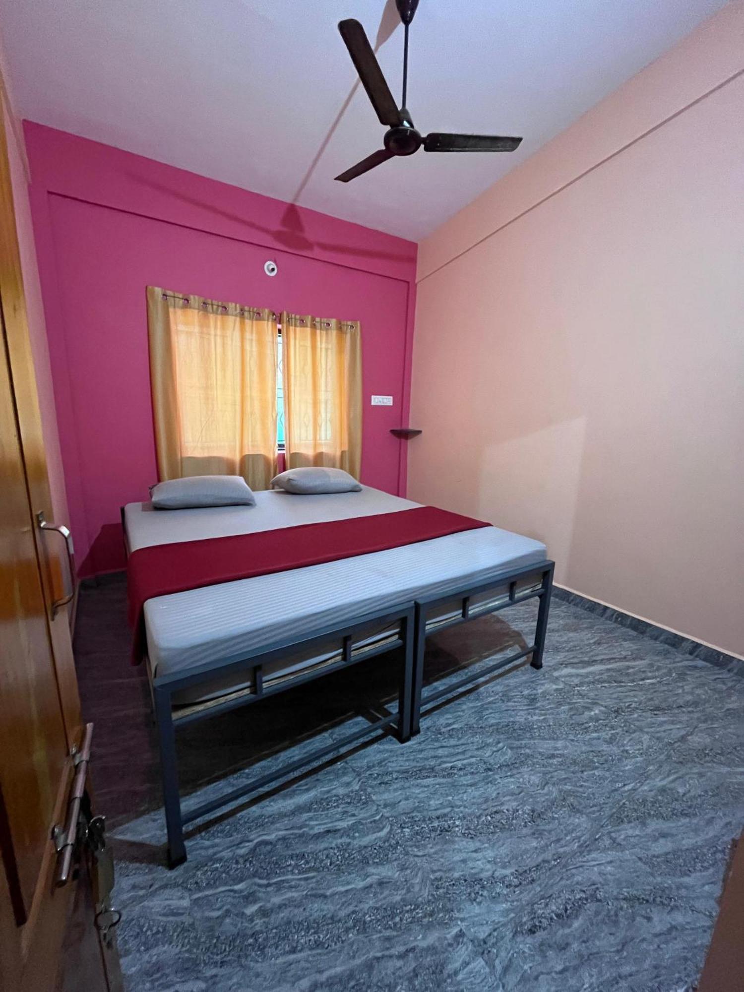 Hostelvk Gokarna Gokarna  Buitenkant foto