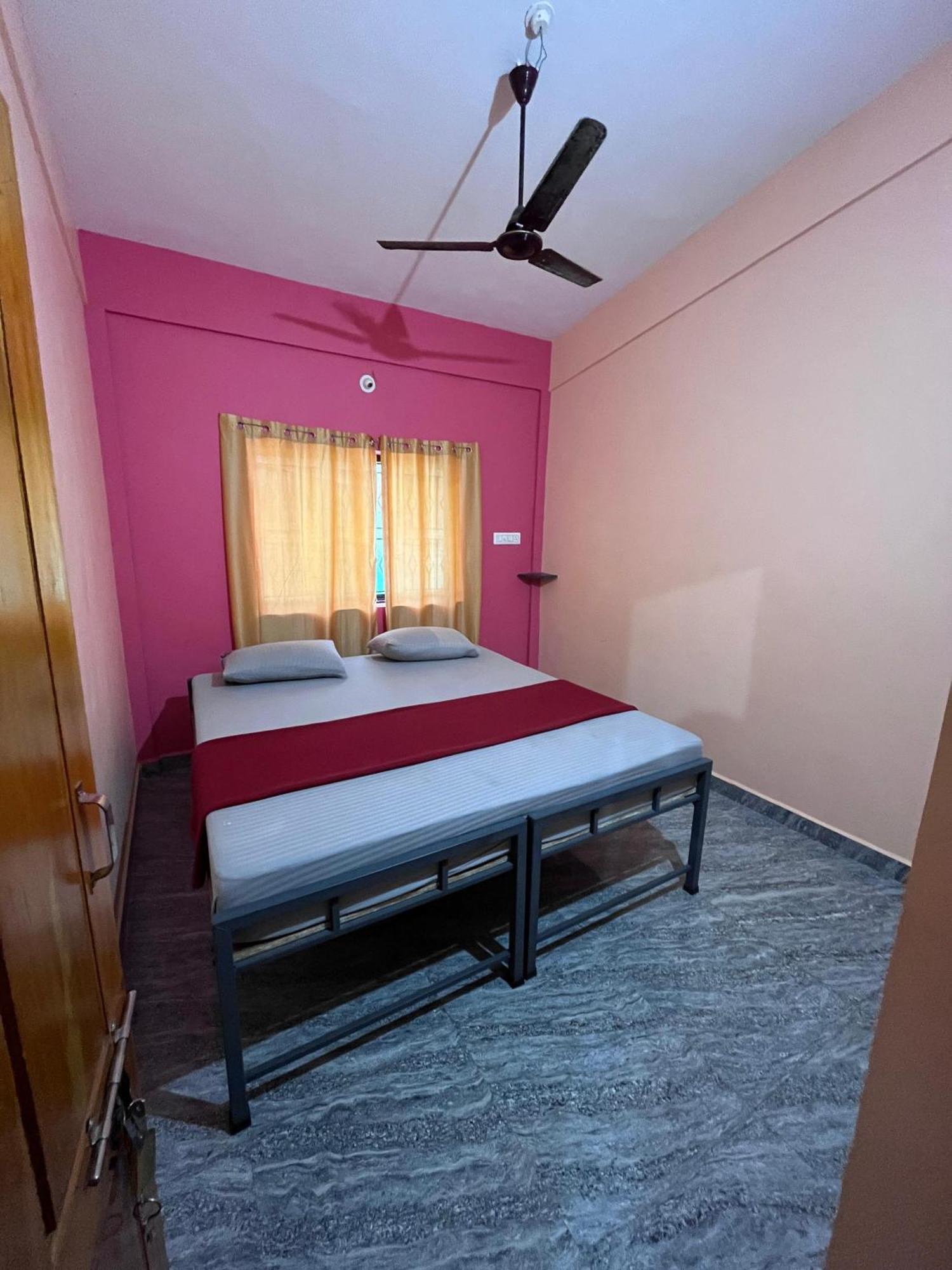 Hostelvk Gokarna Gokarna  Buitenkant foto