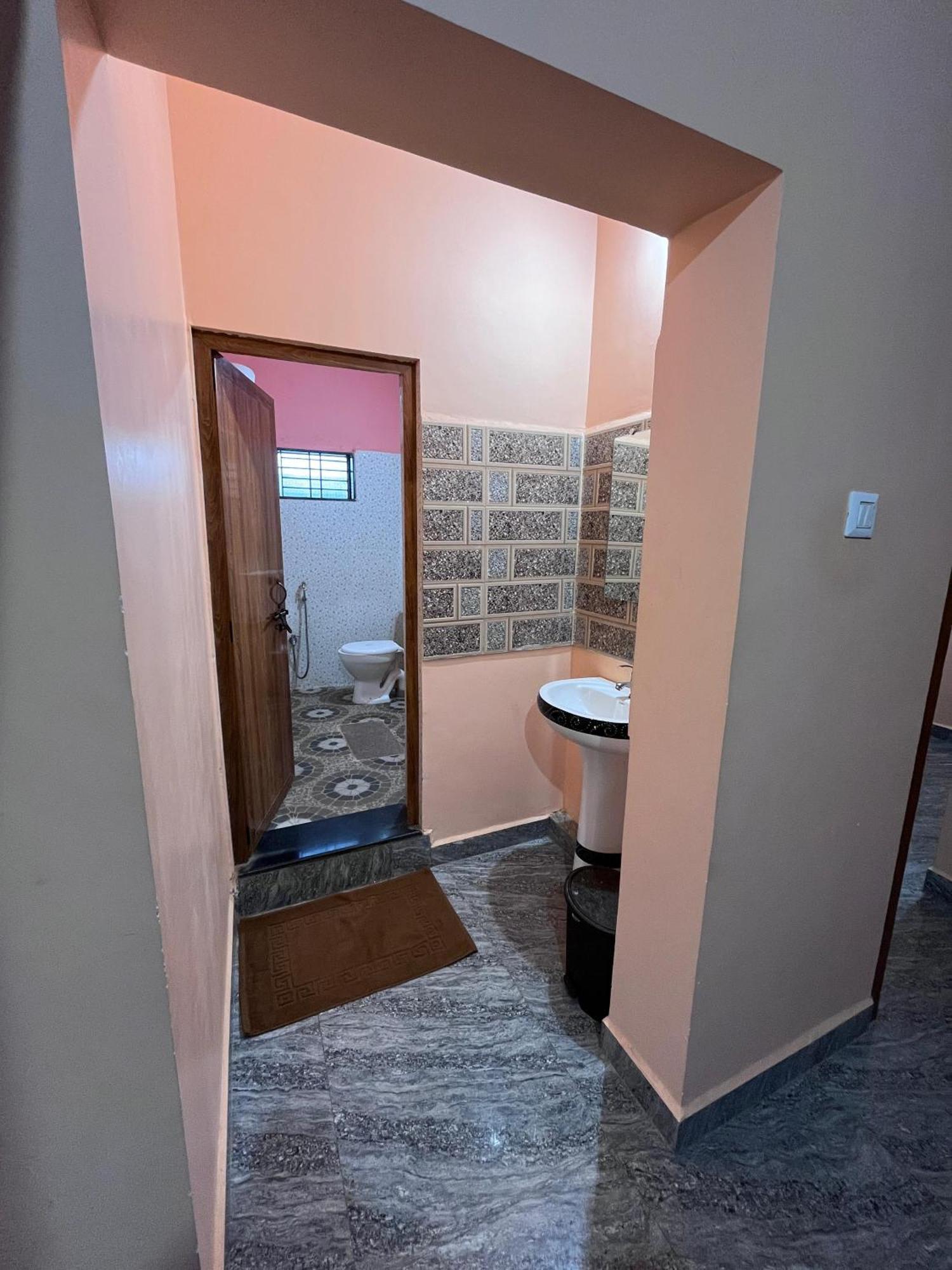 Hostelvk Gokarna Gokarna  Buitenkant foto