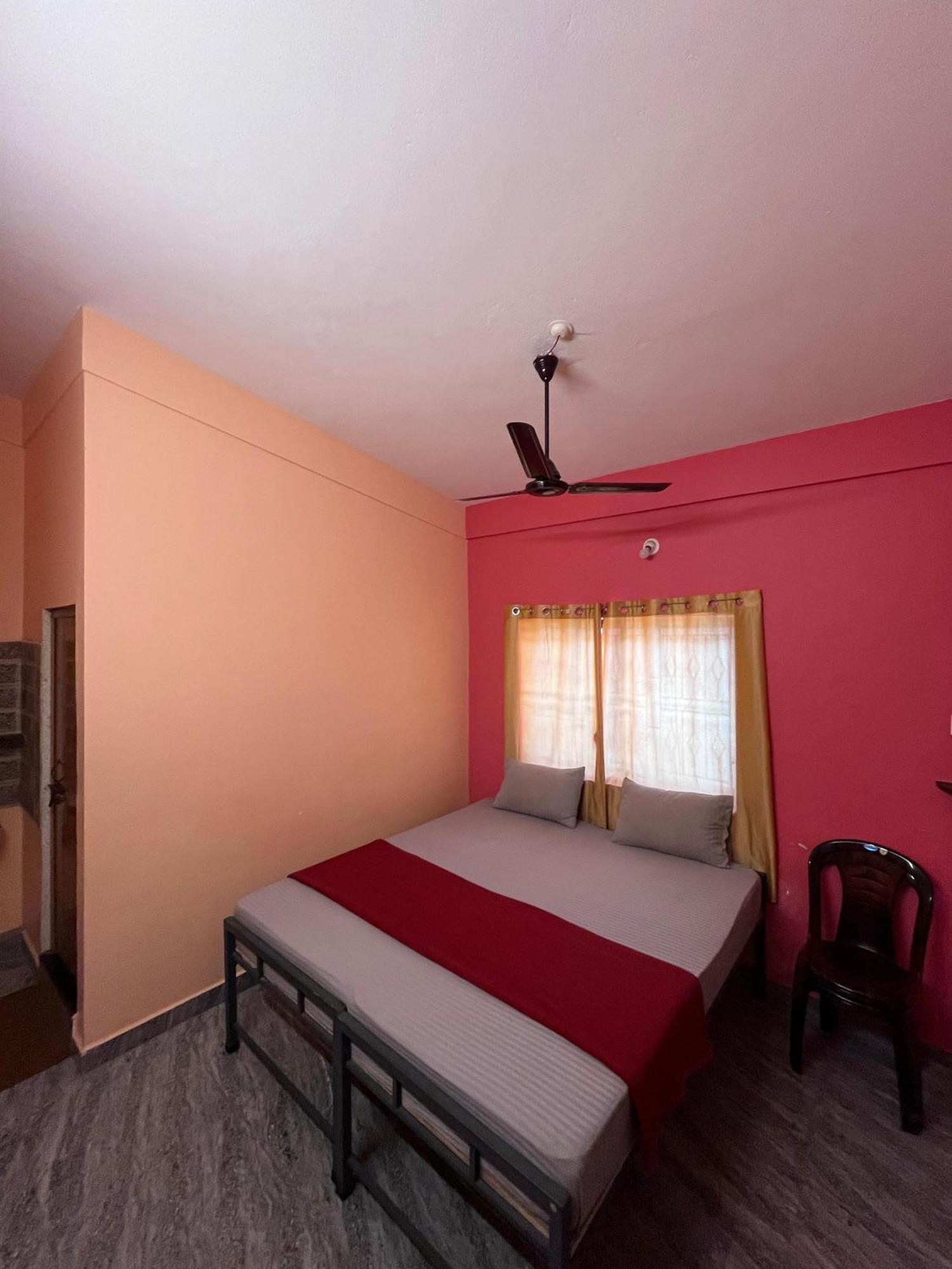 Hostelvk Gokarna Gokarna  Buitenkant foto